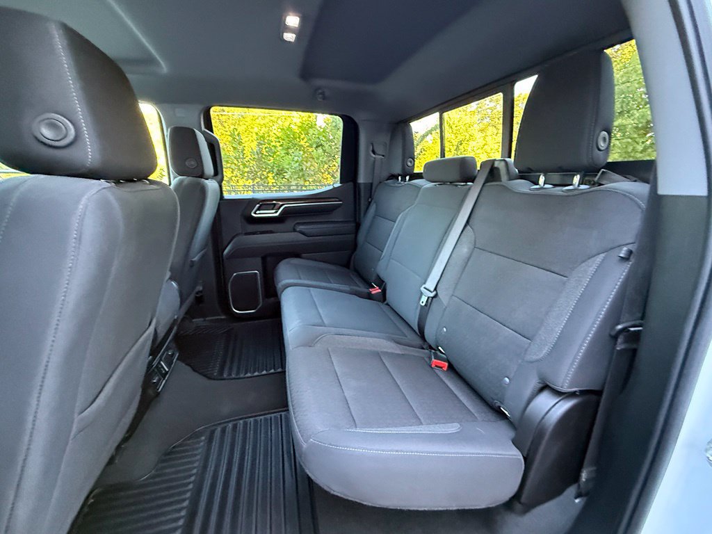 Used 2025 Chevrolet Silverado 1500 LT w/ Safety Package AWD/4WD image 35