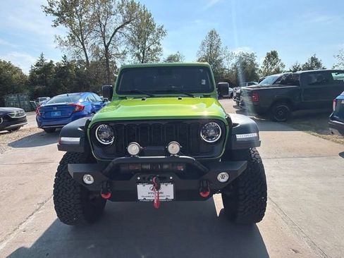 Used 2025 Jeep Wrangler Sport AWD/4WD image 8