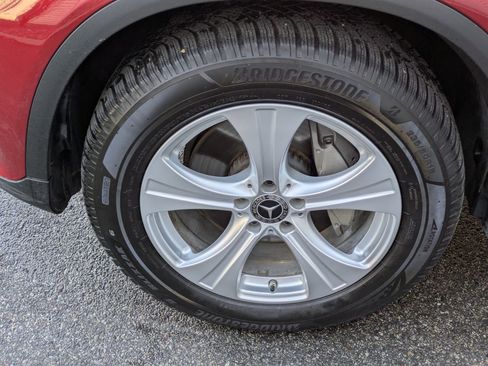 Used 2018 Mercedes-Benz GLC 300 4MATIC image 11