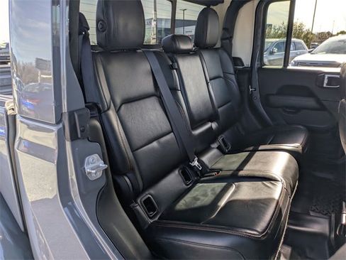 Used 2022 Jeep Gladiator Mojave w/ Cold Weather Group image 31