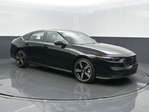 Used 2023 Honda Accord Sport image 28