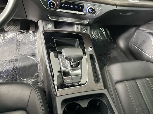 Used 2023 Audi Q5 2.0T Premium Plus w/ Premium Plus Package AWD/4WD image 22