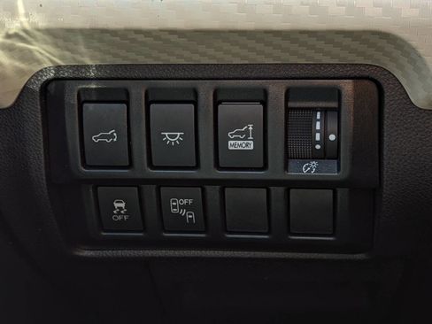 Used 2020 Subaru Ascent Premium w/ Convenience Package AWD/4WD image 28