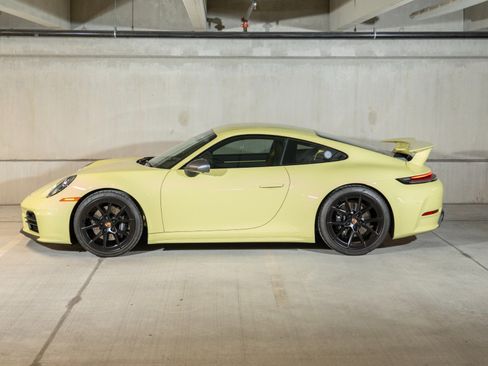 Certified 2025 Porsche 911 Carrera T RWD image 2