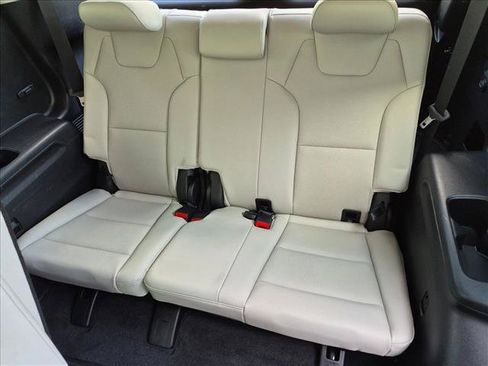 Used 2023 Kia Telluride EX w/ EX Captain's Chair Package FWD image 21