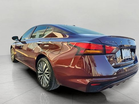 Used 2025 Nissan Altima 2.5 SV image 8