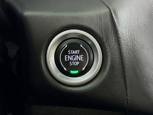 Used 2022 GMC Yukon SLT w/ SLT Luxury Package AWD/4WD image 28