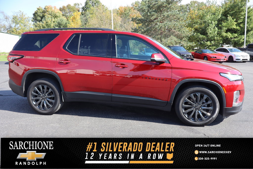 Used 2023 Chevrolet Traverse RS w/ LPO, Floor Liner Package AWD/4WD image 1