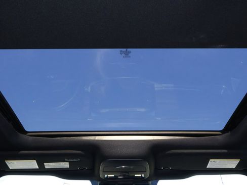 Used 2022 Ford F150 Lariat w/ Equipment Group 502A High image 14