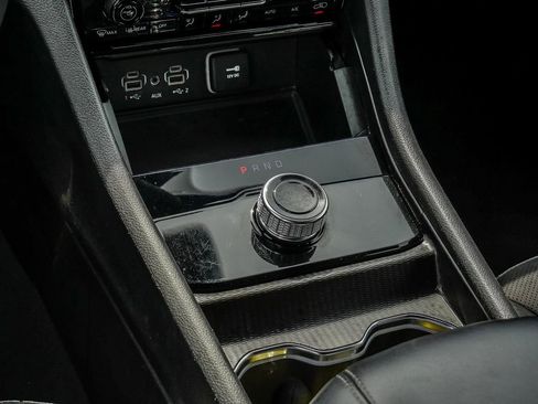 Used 2024 Jeep Grand Cherokee Altitude image 28