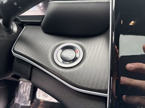 Certified 2025 Jeep Grand Cherokee L Laredo w/ Luxury Tech Group I image 15