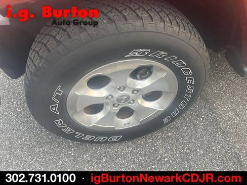 Used 2014 Jeep Wrangler Unlimited Sahara w/ Connectivity Group AWD/4WD image 5