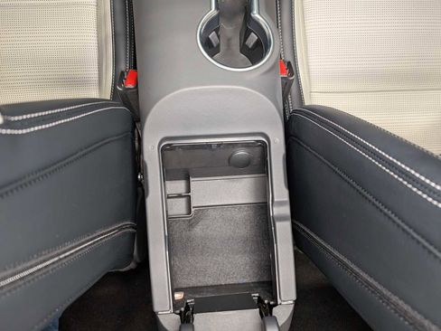 Used 2024 Ford Mustang GT Premium image 25