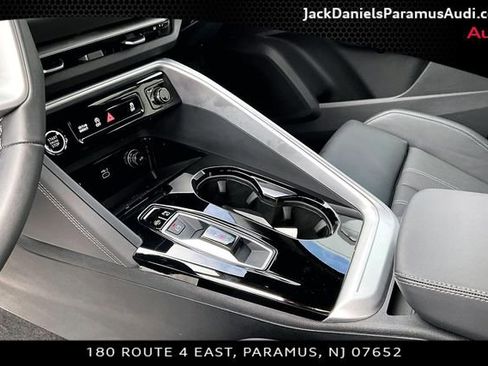 Used 2025 Audi Q5 Premium Plus w/ Premium Plus image 12