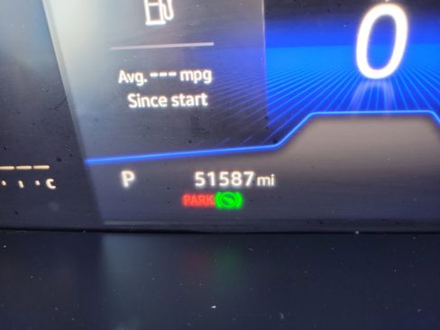 Used 2022 Volkswagen Taos S image 32