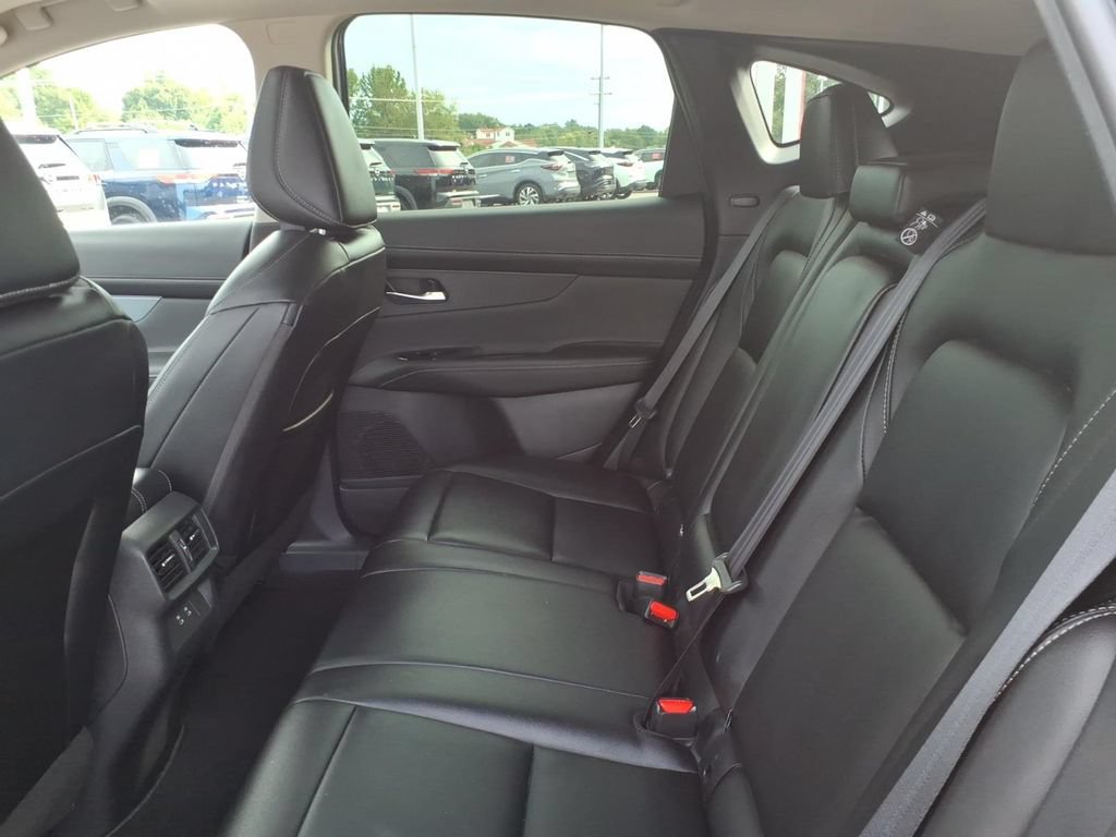 Certified 2025 Nissan Murano SL w/ Cargo Package AWD/4WD image 6