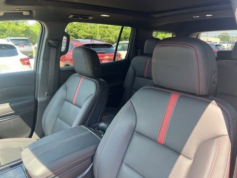Certified 2024 Chevrolet Traverse RS w/ LPO, Floor Liner Package image 15