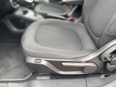 Used 2019 smart fortwo electric drive image 12