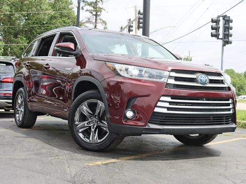 Used 2019 Toyota Highlander Limited Platinum w/ Carpet Mat Package (TMS) AWD/4WD image 8