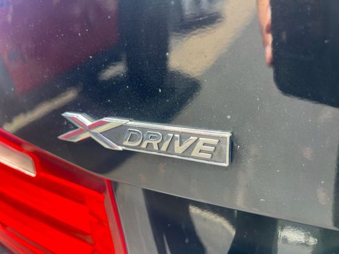 Used 2013 BMW 328i xDrive Sedan AWD/4WD image 9