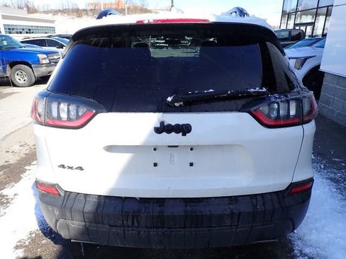 Used 2020 Jeep Cherokee Altitude image 3