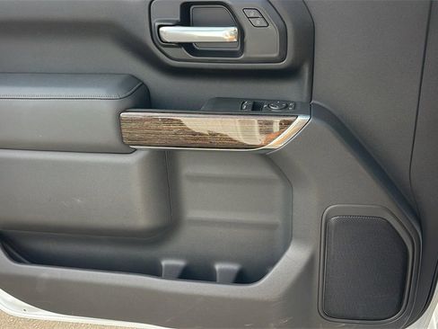 New 2026 GMC Sierra 3500 SLE w/ SLE Convenience Package image 21