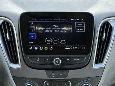 Used 2024 Chevrolet Malibu LT image 12