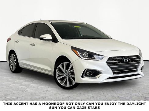 Used 2022 Hyundai Accent Limited FWD image 3