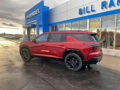 New 2026 Chevrolet Traverse RS image 3