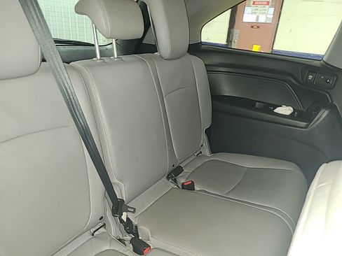 Used 2018 Honda Odyssey EX-L image 10