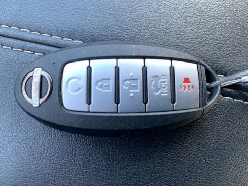 Used 2025 Nissan Altima 2.5 SV FWD image 17
