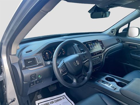 Used 2025 Honda Ridgeline RTL+ image 9