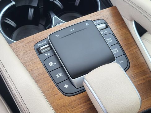 Used 2022 Mercedes-Benz GLE 450 4MATIC image 21