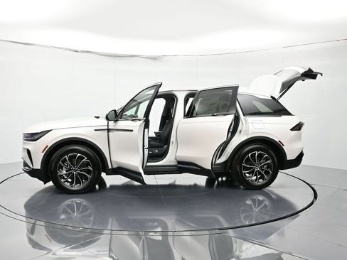 New 2026 Lincoln Nautilus Premier AWD/4WD image 52