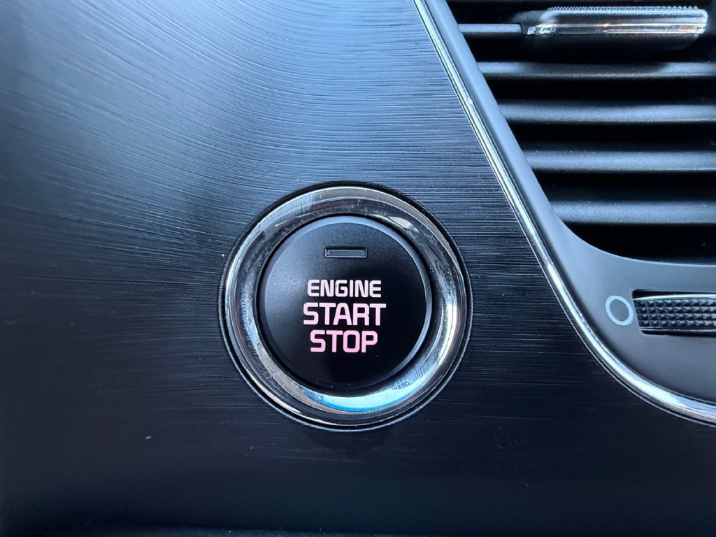 Used 2021 Kia Sedona EX FWD image 28