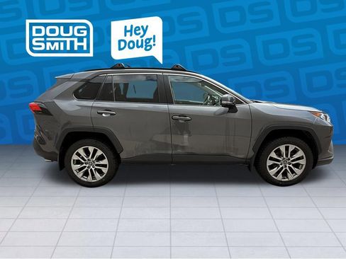 Used 2020 Toyota RAV4 XLE Premium AWD/4WD image 4