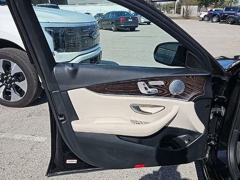 Used 2019 Mercedes-Benz E 300 w/ Premium 1 Package image 9