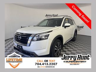 Used 2023 Nissan Pathfinder Platinum AWD/4WD video 1