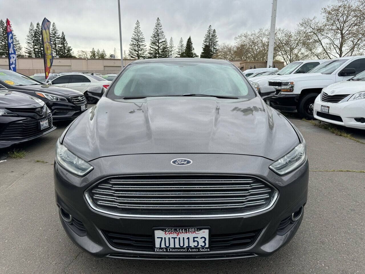 Used 2014 Ford Fusion SE w/ Equipment Group 202A FWD image 6