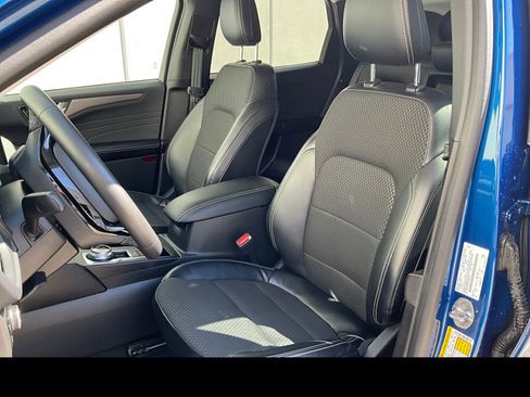 Used 2023 Ford Escape SE FWD image 9