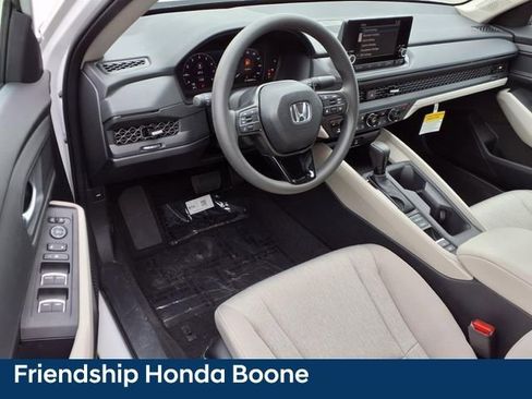 Used 2025 Honda Accord SE image 8
