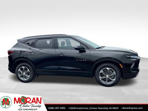 Certified 2023 Chevrolet Blazer LT w/ Convenience Package AWD/4WD image 7