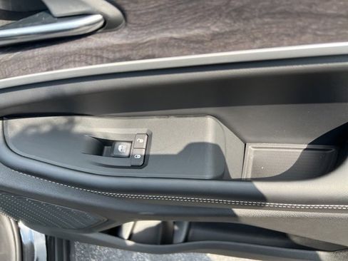 New 2025 Jeep Grand Cherokee L Limited w/ Black Appearance Package image 20