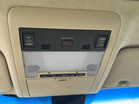 Used 2013 Lexus LS 460 image 39