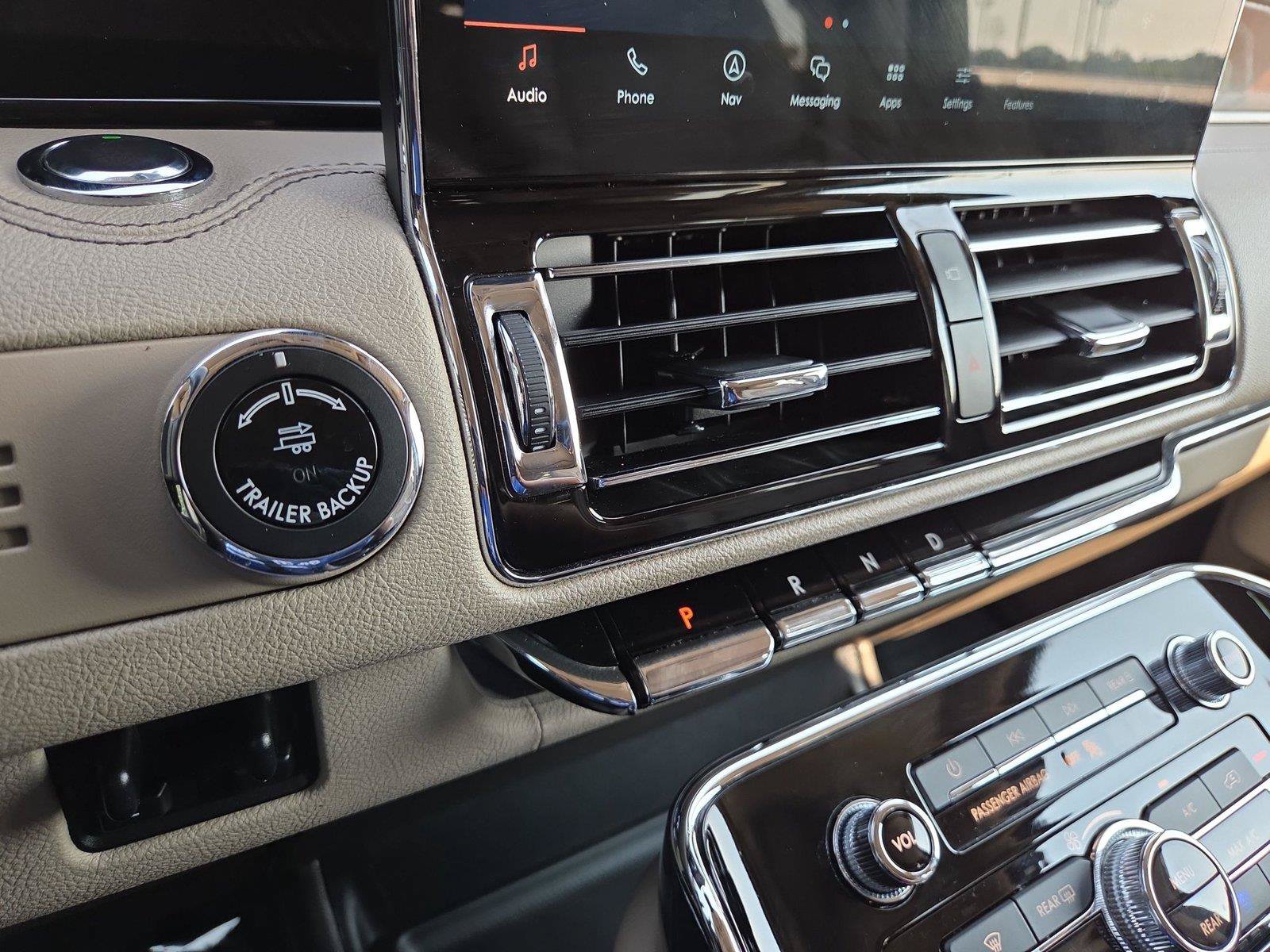 Used 2022 Lincoln Navigator L Reserve AWD/4WD image 22
