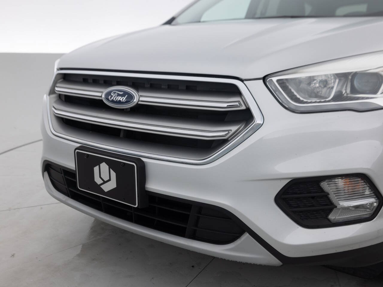Used 2017 Ford Escape Titanium FWD image 16