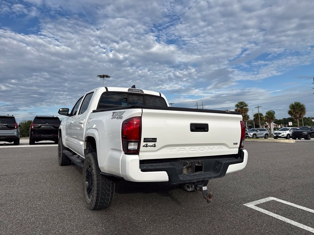 Used 2020 Toyota Tacoma SR AWD/4WD image 3