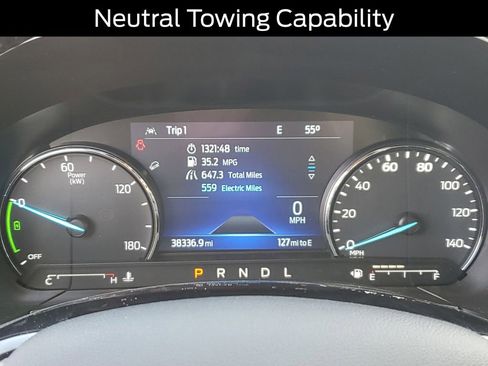 Used 2021 Ford Escape SE w/ SE Sport Appearance Package image 12