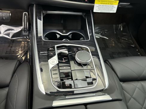 New 2027 BMW X7 xDrive40i w/ M Sport Package AWD/4WD image 23