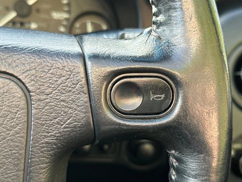 Used 1997 MAZDA MX-5 Miata image 23